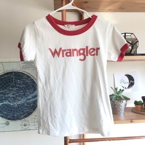 White/Red short sleeve small Wrangler tee